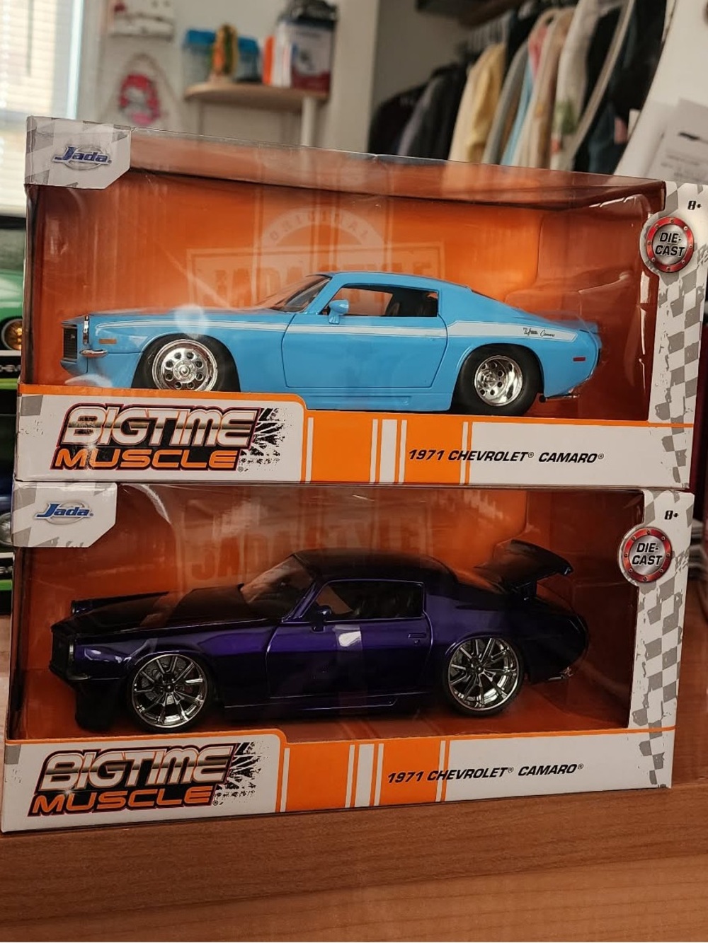 Jada BigTime Muscle 1971 Chevrolet Camaro Toy Car - Blue & Purple